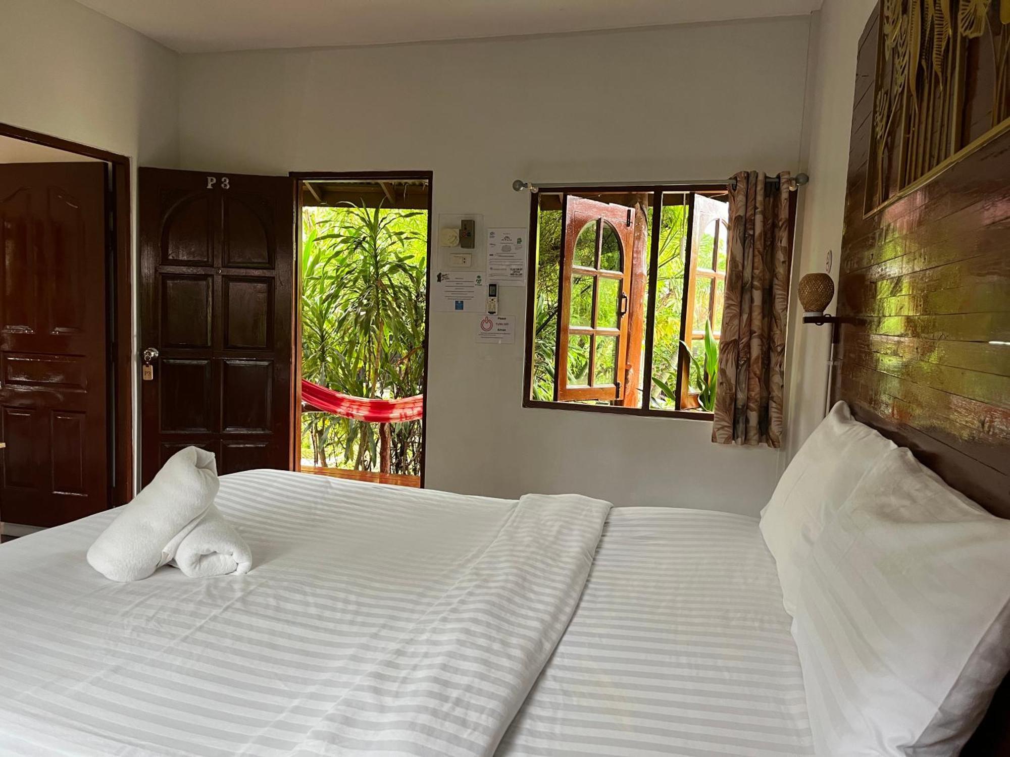 Namthip Homebeach Ban Tai Exterior foto
