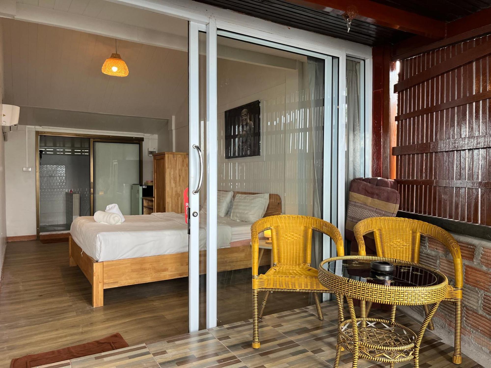 Namthip Homebeach Ban Tai Exterior foto